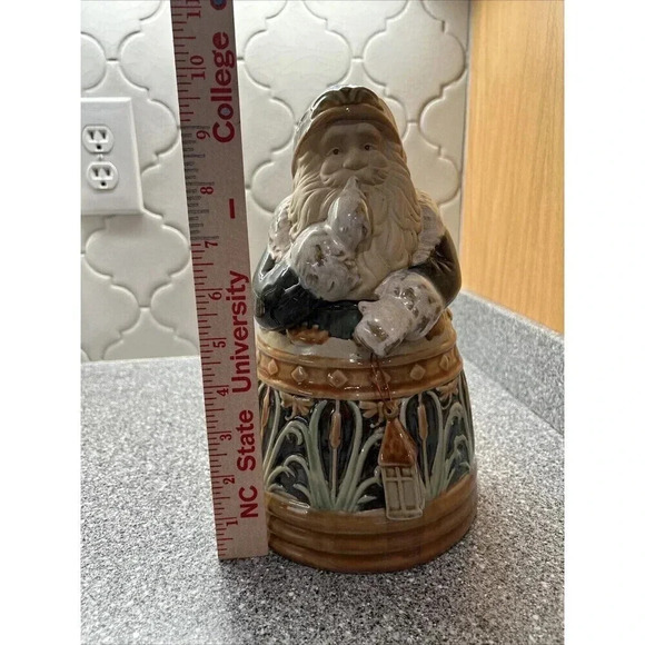 Karen Hahn Art of Nature Santa with Lantern - 4003252 Old World Santa - Picture 4 of 6